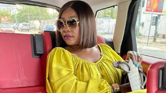 Coach de femmes désespérées...» : Une tiktokeuse s'en prend à Hamond Chic - Vivez vos passions.. Coach de femmes désespérées...» : Une tiktokeuse s'en prend à Hamond Chic - Vivez vos passions..
